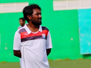 ކްލަބު ޒެފްރޯލްގެ ހެޑް ކޯޗު އަހުމަދު ނާޝިދު (ނާދު)