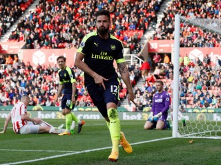 ސްޓޯކް ސިޓީ ކޮޅަށް ލަނޑުޖެހުމަށްފަހު ޖިރޫޑް އުފާ ފާޅުކުރަނީ