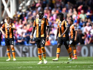 ޕްރިމިއާ ލީގު: ބޮޑުތަފާތަކުން ކްރިސްޓަލް ޕެލަސް އަތުން ބަލިވެ ހަލް ސިޓީ ރެލިގޭޓްވެއްޖެ