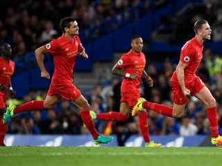 ވެސްޓަމް ޔުނައިޓެޑް އަތުން ލިވަޕޫލަށް ފަސޭހަ މޮޅެއް