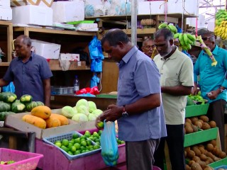 މިއަހަރުގެ ރަމަޟާން މަހުވެސް ތަކެތީގެ އަގު އުފުލޭނެ: ވިޔަފާރިވެރިން