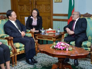 ޗައިނާގެ ކޮމިއުނިސްޓް ޕާޓީގެ ވަފުދެއް ނާއިބު ރައީސްއާ ބައްދަލުކުރައްވައިފި