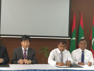 9.95 މިލިޔަން ޑޮލަރު ހަރަދުކޮށްގެން 13 ރަށެއްގައި ސޯލާ ޑީސަލް ހައިބްރިޑް ޕަވާ ސިސްޓަމް ގާއިމްކުރަނީ