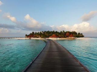 ކެޓްމަރާންއެއްގައި ނުކުމެ އުޅެނިކޮށް ގެއްލުނު މީހާފެނިއްޖެ 