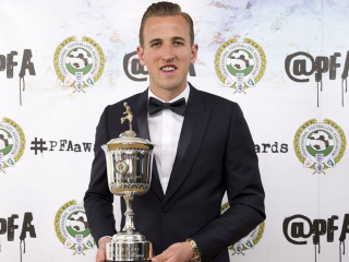 "ޕީއެފްއޭ ފޭންސް ޕްރެމިއާ ލީގު ޕްލެއާ އޮފް ދަ ސީޒަން" އެވޯޑް ހެރީ ކޭން ހާސިލްކޮށްފި