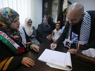 ރޯދަމަހު ވަރިކުރުން ފަލަސްތީނުގައި މަނާ ކޮށްފި