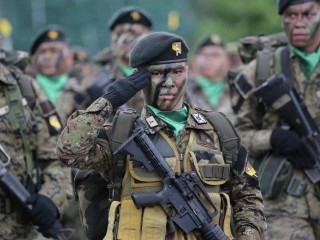 ފިލިޕިންސް ސިފައިންނަށް އޮޅިގެން އެގައުމުގެ ސިފައިންގެ 10 މީހުން މަރާލެވިއްޖެ