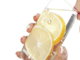 ލުނބޯފެން - ފެނަށް ލުނބޯ ތުނިކޮށް ކޮށައިގެން އެޅުމަށްފަހު ބުއިމުން ބަރުދަން ލުއިވާ ކަމަށް ގިނަބަޔަކު ދެކޭ