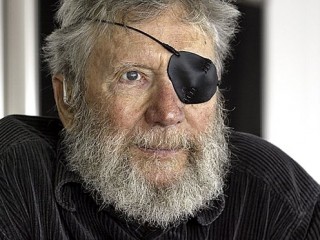 ރާޅާ އަޅާ މީހުންގެ ހެދުން އީޖާދު ކުރި ޖެކް އޯނީލް މަރުވެއްޖެ