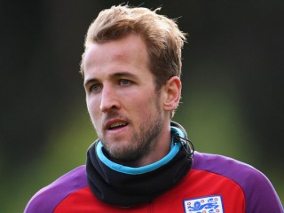 ކޭން ބޭނުން ވަނީ ރޮނާލްޑޯއާ އެއް ލެވަލްއަކަށް އަންނަން 