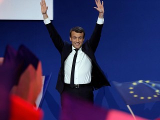 ފްރާންސް އިންތިހާބު: މިހާރުގެ ރައީސް މެކްރޮންގެ ޕާޓީ އަށް ބޮޑު ކާމިޔާބެއް