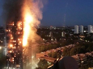 ގްރެންފެލް ޓަވަރުގައި ހިނގި އަލިފާނުގެ ހާދިސާގައި 58 މީހުން މަރުވެފައިވާ ކަމަށް ނިންމައިފި