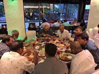 އެމްޑީޕީގެ އިސްބޭފުޅުންނަށް ރައީސް ނަޝީދުގެ ދެކަނބަލުން ރޯދަ ވީއްލުމެއް ދެއްވައިފި