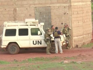 މާލީގެ ރިސޯޓަކަށް ދިން ހަމަލާއެއްގައި ދެ މީހުން މަރާލައިފި