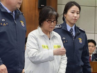 ދެކުނު ކޮރެއާގެ ކުރީގެ ރައީސްގެ އެކުވެރިޔާ ތިން އަހަރަށް ޖަލަށް ލައިފި