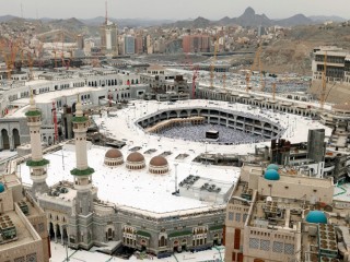 މައްކާގެ ހަރަމްފުޅު ސަރަހައްދަށް ދޭން އުޅުނު ޓެރަރިސްޓް ހަމަލާއެއް ސައުދީ ސިފައިން ނާކާމިޔާބު ކޮށްލައިފި