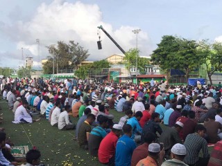 މާލޭގައި ޖަމާއަތުގައި އީދު ނަމާދު ކުރަނީ