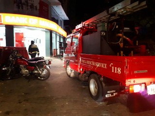 ހެންވޭރުގެ ގެއެއްގައި އަލިފާނުގެ ހާދިސާއެއް ހިނގުމުން 10 މިނެޓް ތެރޭ އަލިފާންގަނޑު ކޮންޓްރޯލްކޮށްފި