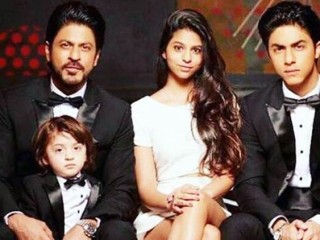 ޝާހުރުކްގެ އަންހެންދަރި ސުހާނާ ބޮލީވުޑަށް ތައާރަފް ވަނީ