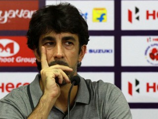 ނިއުރޭޑިއަންޓްގެ އާ ކޯޗަކަށް ސްޕެއިންގެ އޮސްކާ ބުރުޒޮން ބަރޭރާ