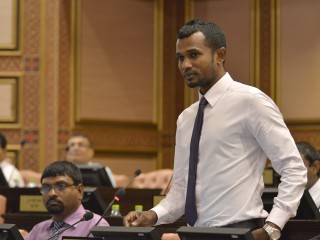 މަޖިލިސް މިނިވަން ތަނަކަށް ހެދުމުގެ މަސައްކަތުގައި ބައިވެރިވަން: މެންބަރު ތޯރިގް