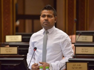 ރައްޔިތުންގެ މަޖިލީހުގެ ހެންވޭރު ދެކުނު ދާއިރާގެ މެމްބަރު މުހައްމަދު އަބްދުލް ކަރީމް
