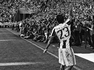 ޑެނީ އަލްވޭޒް ޔުވަންޓަސްއާ އަލްވަދާއު ކިޔައިފި