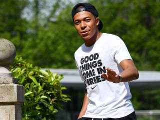 އެމްބަޕޭ އަށް ރެއާލް އިން ޝައުގުވެރިވާ ކަމަށް އެ ކްލަބްގެ ރައީސް ވިދާޅުވެއްޖެ