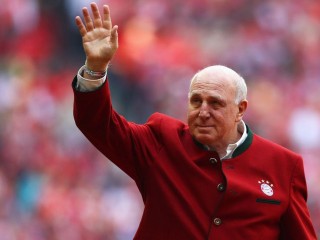 ވެޓްރެންސް ކުޅުންތެރިން 100 މިލިއަން ޔޫރޯ އަށް ނުގެނެވޭނެ: ބަޔާންގެ ރައީސް