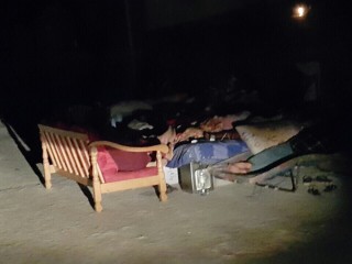 އަލިފުށީގެ ރައްޔިތުން ކަޅު އަނދިރީގައި، ކަރަންޓް ޔަގީން ވާނީ ކޮން ދުވަހަކުން؟