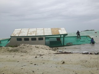 ކޮޅިގަނޑުގައި މާބައިދޫ އާއި ކިނބިދޫގެ އޮޑިދޯނިފަހަރަށް ގެއްލުންތަކެއް ލިބިއްޖެ