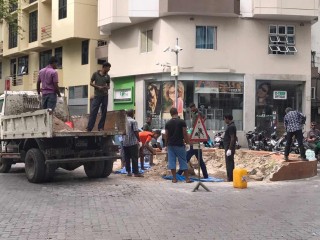 ގަޑިބުރު ތަޅާލައިފި 