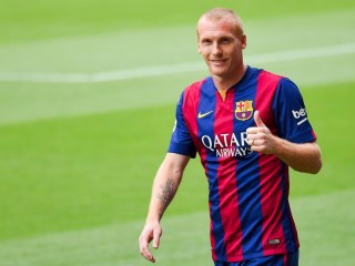 ސްޕޯޓިންއާއެކު ތަމްރީން ހެދުމަށް މެތިއުއަށް ބާސާ އިން ހުއްދަދީފި