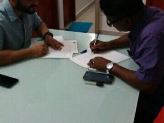 MP Nihan accuses opposition of forging Ishdhoo MP's signature; prompts online photo leaks of him signing motion