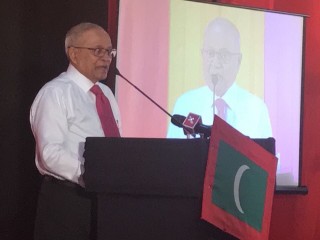 Former President Maumoon Abdul Gayoom in Monday night's rally in Kunooz