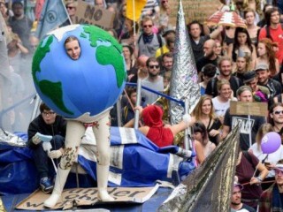 ޖީ 20 ސަމިޓް:ޕެރިސް އެއްބަސްވުން ދެމެހެއްުޓުމަށް އެމެރިކާ ފިޔަވާ ހުރިހާ ގައުމުން އެއްބަސްވެއްޖެ