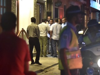 ގެންނަން މިއުޅެނީ ހަމަ ހަގީގަތުގައި ވެސް ބަޢާވާތެއްބާ؟