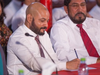 ދިއްގަރު ދާއިރާގެ މެންބަރު އަހުމަދު ފާރިސް މައުމޫން