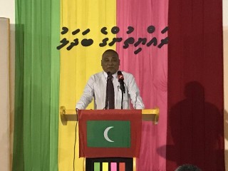 އަބްދުﷲ ކަމާލުއްދީން އިދިކޮޅު ފަރާތްތަކުން ބޭއްވި ޖަލްސާއެއްގައި ވާހަކަ ދައްކަވަނީ
