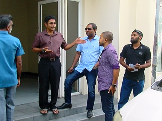 ބައެއް މެންބަރުން ޕީޕީއެމުން ވަކިވެފައިވާކަމަށް މޭމަހު އަނިލް ވިދާޅުވި: ޖޭމްސް ދޫރިސް