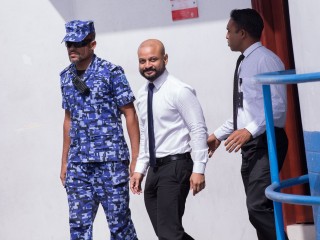 ފާރިސް ވާހަކަ ދެއްކެވީ ޕީޕީއެމްގެ ނަމުގައި، އެކަމަކު ދެއްކެވި ވާހަކައެއް ހަނދާނެއް ނެތް: ހެކިން