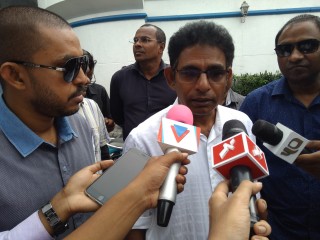 މެމްބަރު ވަހީދު ނޫސްވެރިންނާ ވާހަކަ ދައްކަވަނީ