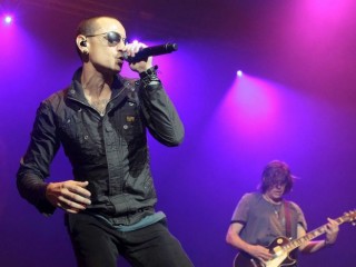 ލަވަކިޔުންތެރިޔާ ޗެސްޓާ ބެނިންޓަން އަމިއްލައަށް ދަންޖެހިގެން މަރުވެއްޖެ