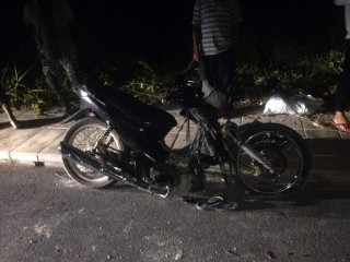 ލ. ގަމު ލިންކު ރޯޑްގައި ނުރައްކާތެރި އެކްސިޑެންޓެއް 66 އަހަރުގެ ފިރިހެނަކު މަރުވެއްޖެ