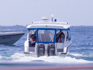 ފާރިސް މައުމޫން ހައްޔަރުކޮށްގެން ދޫނިދޫއަށް ގެންދަނީ (ފައިލް ފޮޓޯ)