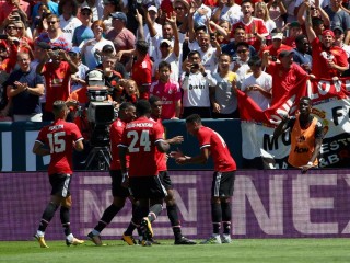 ކްލަބް ފްރެންޑްލީ: ޕެނަލްޓީ ޖަހައިގެން ރެއާލްގެ މައްޗަށް ޔުނައިޓެޑު ކުރިހޯދައިފި