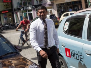 ސަރުކާރުން ހިންގާފައިވާ ޖަރީމާތައް އެނގެނީ އަދީބަށް، ސަރުކާރުން އުޅެނީ އަދީބު މަރާލަން: މަހުލޫފު