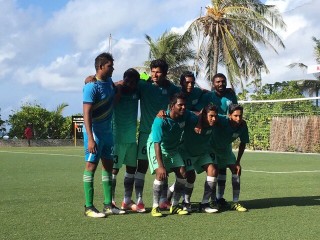 އައިޑިއަލް މޫވްމެންޓުގެ މައްޗަށް ކޮކޫން ފުޓްބޯލް ޓީމުން ކުރިހޯދައިފި