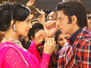 "އޯމް ޝާންތި އޯމް" ގެ މަންޒަރެއް