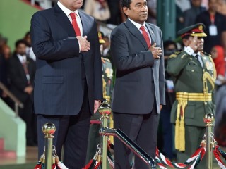 މަޖިލިސް ބީވެއްޖެ، ސުޕްރީމް ކޯޓު ވެސް ބީވެއްޖެ، މިހާރު ސިފައިންނާއި ފުލުހުން ވަރެއްނެތް!